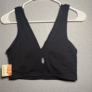 Free People Movement Black V-Neck Sports Bra Size M NWT Activewear